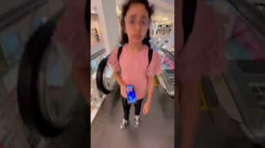 🚫👟🙅🏻‍♀️❤️😂👧🏻💥🚀✅