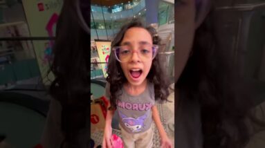 🚫👟🙅🏻‍♀️❤️😂👧🏻💥🚀✅