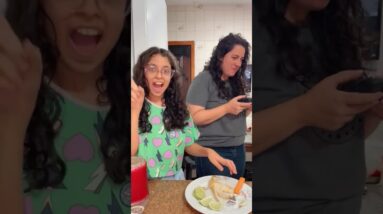 A pegadinha da banana ficou azeda! 🍌🍋‍🟩🥴😂